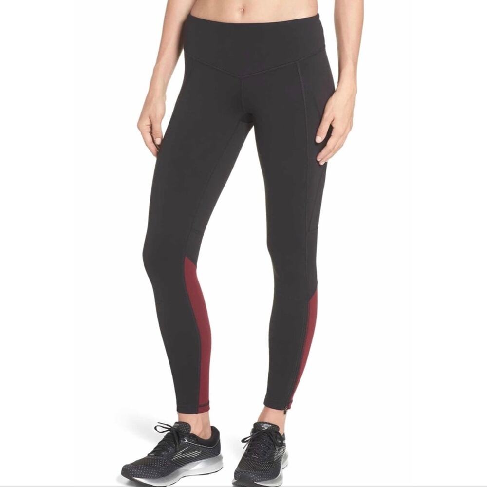 Zella Gossip Ankle Zip Black Maroon Leggin…
